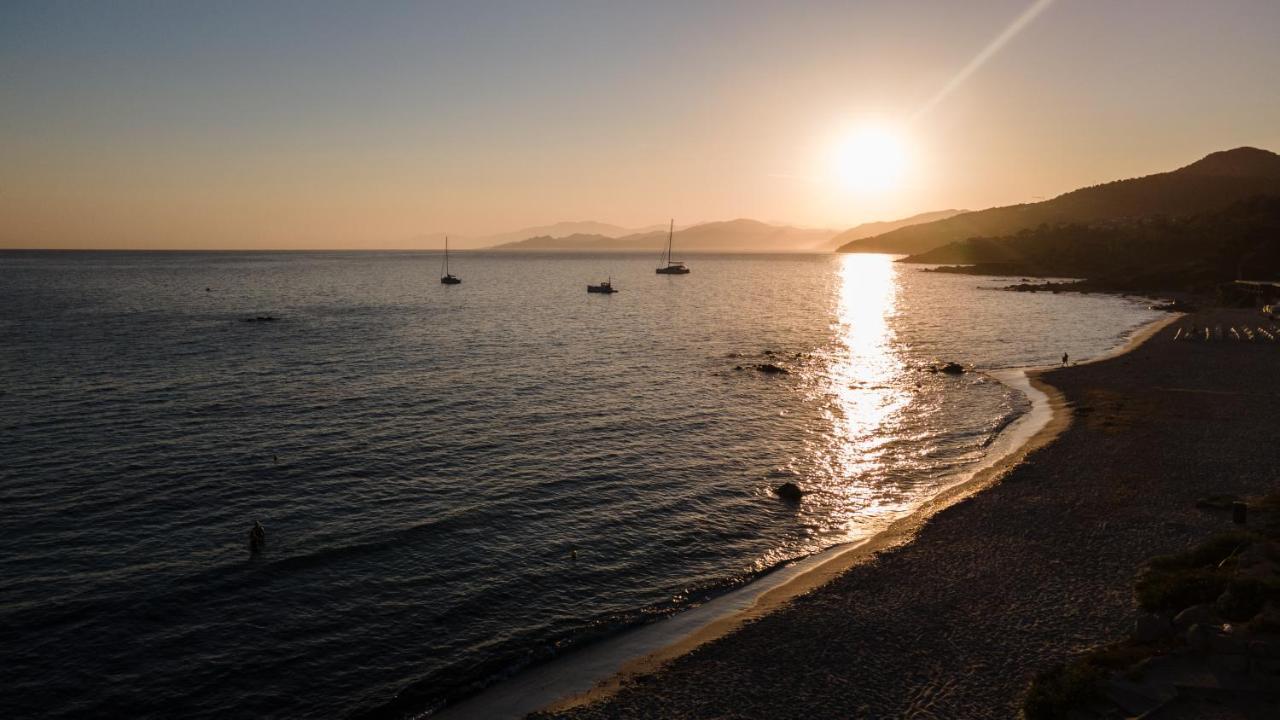 Residence Saletta Mare LʼÎle-Rousse エクステリア 写真