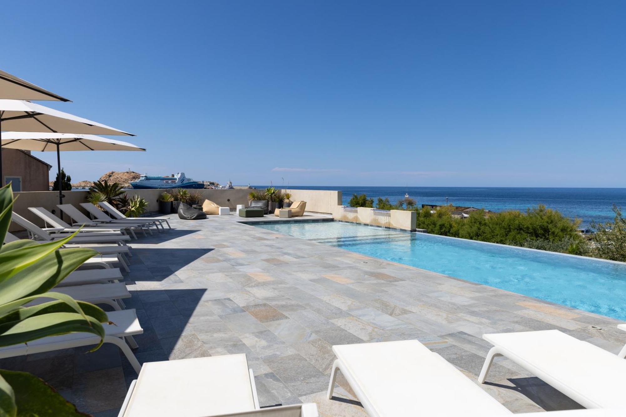 Residence Saletta Mare LʼÎle-Rousse エクステリア 写真
