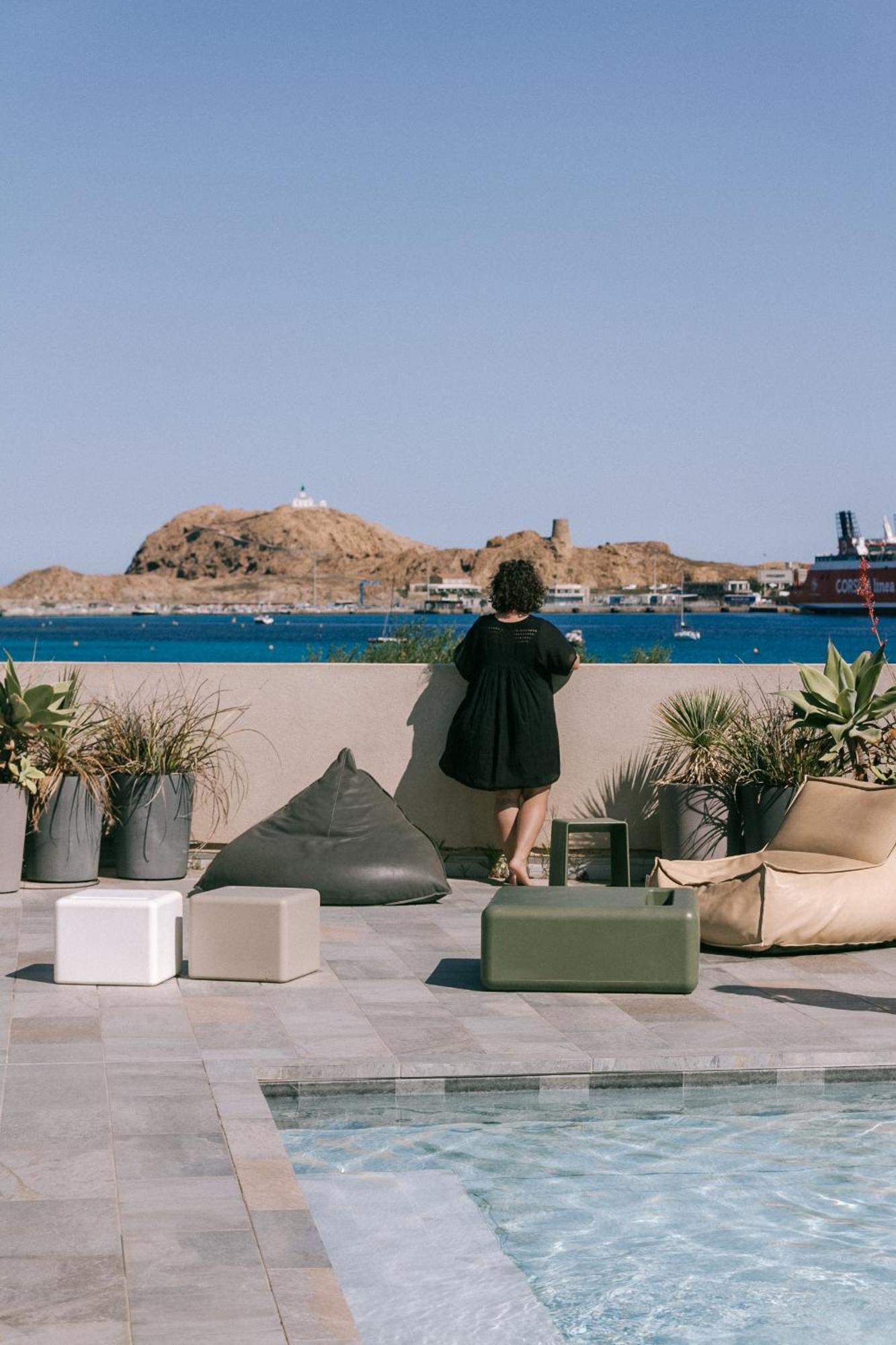 Residence Saletta Mare LʼÎle-Rousse エクステリア 写真