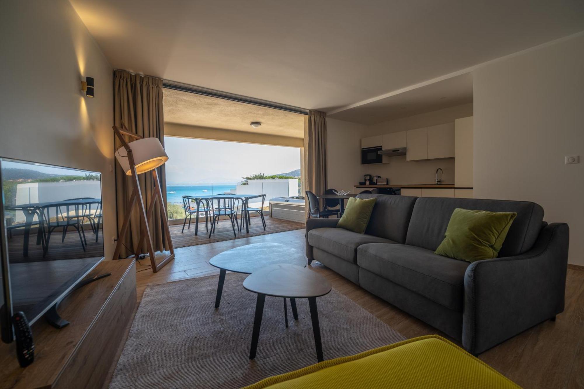 Residence Saletta Mare LʼÎle-Rousse エクステリア 写真